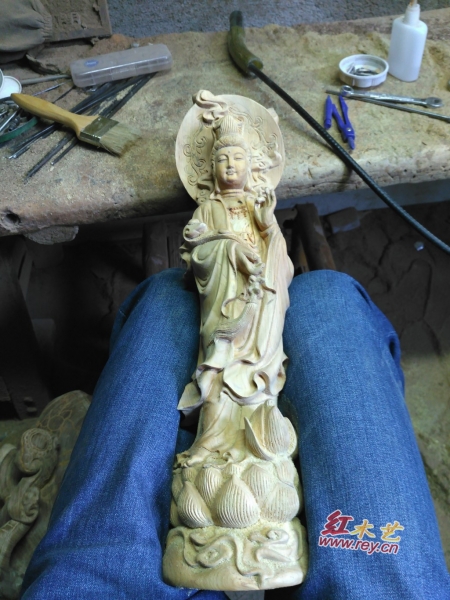 观世音站像佛像柏木工艺品