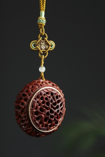 紫檀木腾格镂空香炉